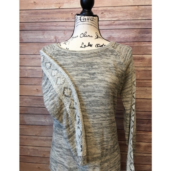Miracle USA Lace Snowflake Sweater Size S/M NWT - Picture 1 of 5